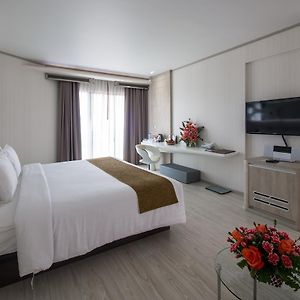 Chambre Premier Tower Lit King-Size